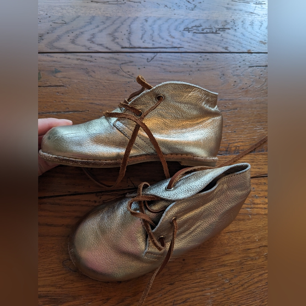 Mon Petite leather Oxford boot bootie sz 10 gold platinum